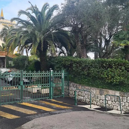 아파트 Bienvenue Au Palace Riviera *